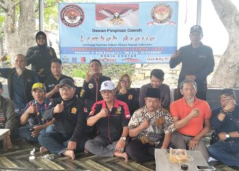 LSM Lembah Arasia Rapat Koordinasi Dan Konsolidasi Di Warung Putri Kuning Kawasan Wisata Gudang Peluru Suramadu
