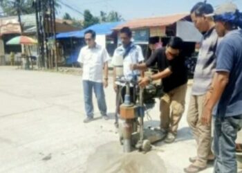 DPUPR Lebak Lakukan Pengambilan Sampel Pada Jalan Siliwangi Lalu Diuji ke Lembaga Independen, Didampingi Kejaksaan Rangkasbitung