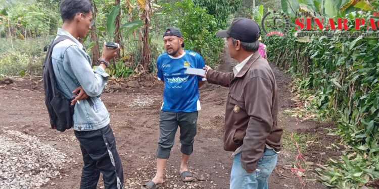 Kelompok Tani Nanas Madusari Desa Kumpay Mendapatkan Bantuan Upland