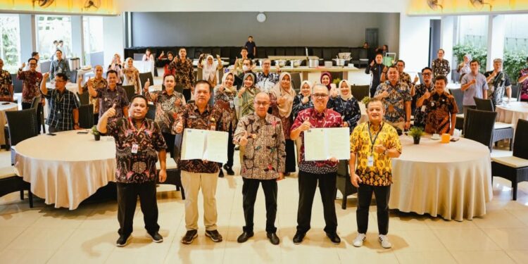 Bupati Sadewo Tekankan Percepatan Implementasi Transaksi Non Tunai Keuangan Desa