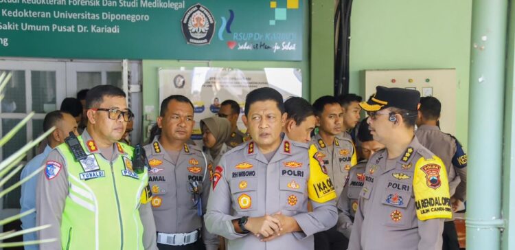 Tinjau Korban Laka Bus di Tol Krapyak, Kapolda Jateng Himbau Masyarakat Manfaatkan Rest Area Untuk Beristirahat