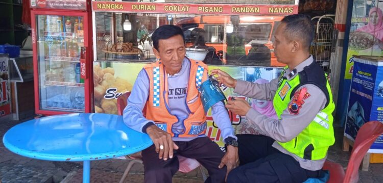 Operasi Lilin Candi 2025, Dokkes Polres Purbalingga Beri Layanan Kesehatan di Objek Wisata