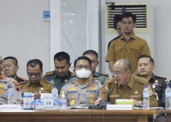 Bupati Sadewo Laporkan Tiga Usaha Tambang di Banyumas Kepada Gubernur