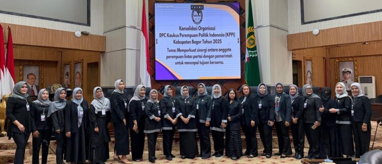 Ketua DPC KPPI Melantik Pengurus PAC Tingkat Kecamatan Se-Kabupaten Digedung Paripurna DPRD