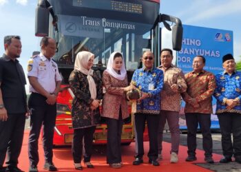 Bupati Luncurkan Trans Banyumas Rute Terminal Bulipitu- Kejawar Banyumas