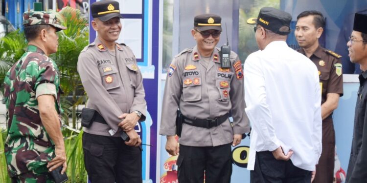 Pantau Posko Nataru, Forkopimda Banyumas Pastikan Keamanan dan Kenyamanan Masyarakat