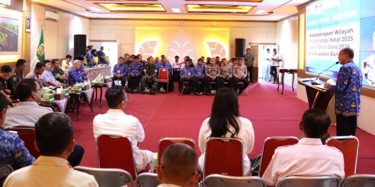 Bupati Banyumas Pimpin Rakor Terpadu Kesiapan Hari Natal 2025 dan Tahun Baru 2026