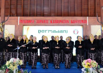 Bupati Sadewo: Wisuda Permadani Jadi Momentum Melahirkan Pranatacara Muda Berkarakter