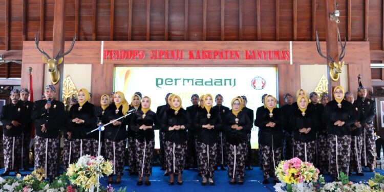 Bupati Sadewo: Wisuda Permadani Jadi Momentum Melahirkan Pranatacara Muda Berkarakter