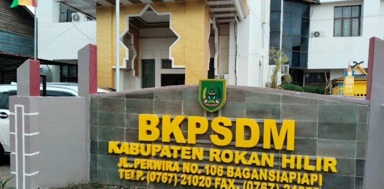 Setelah Penindasan Secara Brutal Terhadap Salah Satu ASN, Eko Purnomo Kabid Mutasi BKPSDM Rohil Bungkam Tanpa Penjelasan