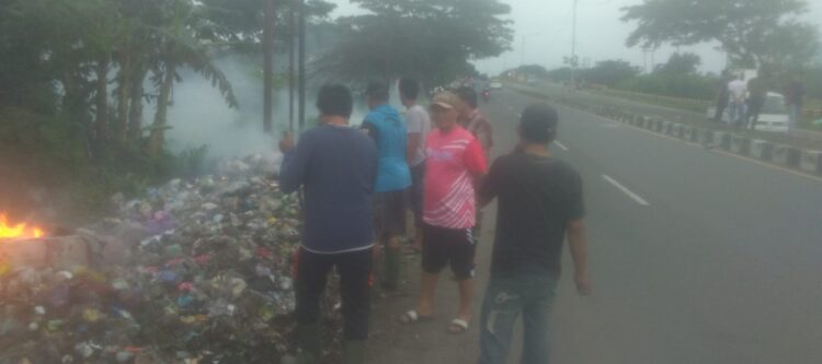 Gotong Royong Menjadi Kunci: Jejak Langkah Pemdes Kapetakan Mengurai Masalah Sampah