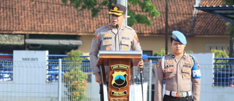 Kapolres Purbalingga Pimpin Apel Terakhir Sebelum Pindah Tugas