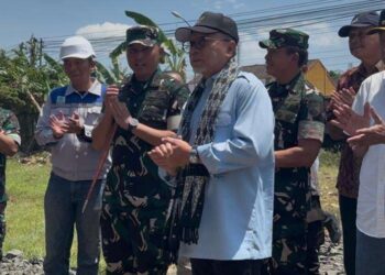 Bupati Sadewo Dampingi Menko Pangan Tinjau Koperasi Desa Merah Putih Kaliori