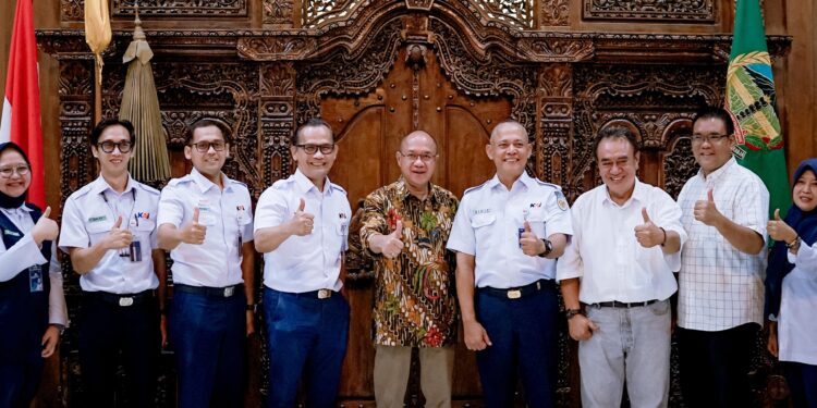 Audiensi Dengan Bupati Banyumas, KAI Daop 5 Purwokerto Jalin Sinergi Strategis