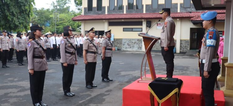 Polres Purbalingga Gelar Sertijab Kasatlantas dan Kapolsek Padamara