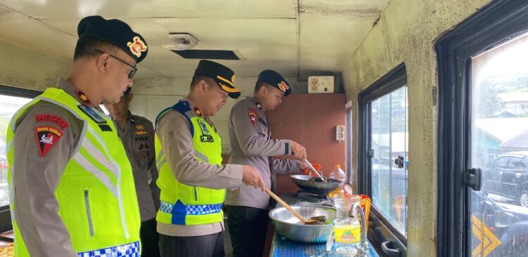 Posko Siaga Bencana Polres Purbalingga Hadirkan Dapur Lapangan dan Mobil Penjernih Air