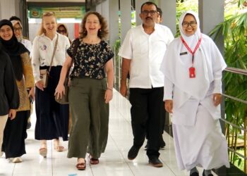2 Dokter Australia dan 2 Dokter UGM Kunjungi RSUD Banyumas