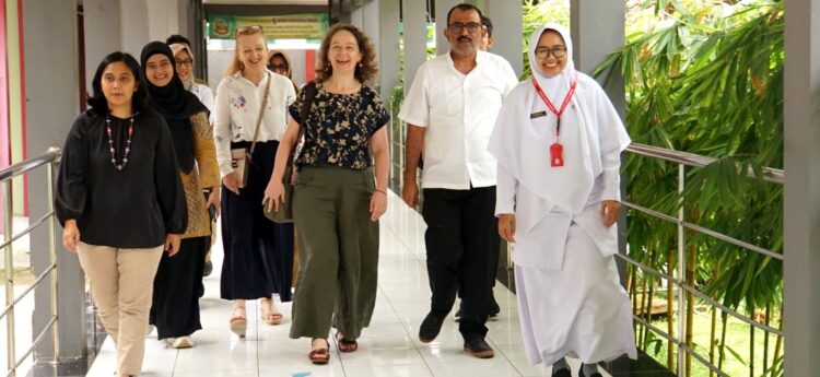 2 Dokter Australia dan 2 Dokter UGM Kunjungi RSUD Banyumas