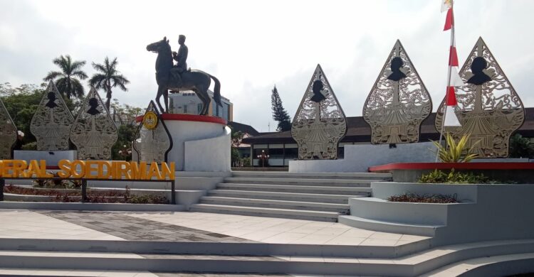 Falsafah Asta Bharata : Delapan Karakter Pemimpin Yang Ideal, Oleh Widoyo Satmoko (Wartawan Koran SINAR PAGI)