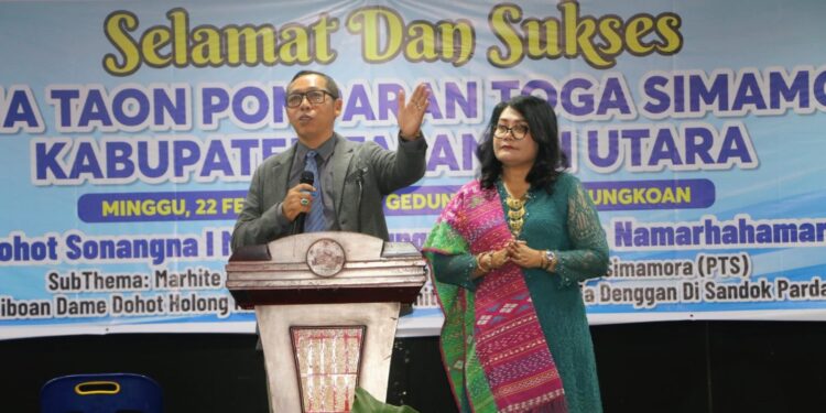 Hadiri Pesta Bona Taon PTS, Bupati Tapanuli Utara Harapkan Sinergitas Seluruh Elemen