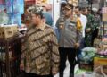 Cek Harga Pasar, Bupati Imron Tegaskan Kenaikan  Harga Tak Bebani Rakyat