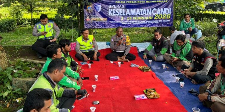 Satlantas Polres Purbalingga Gelar Juguran dan Ngopi Bareng Ojol di Selabaya