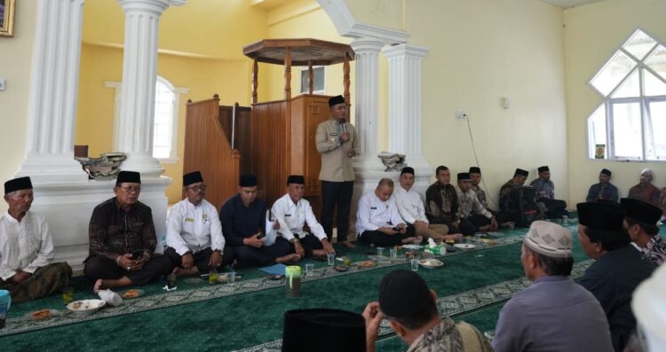 Bupati Solok Diskusi Bersama Masyarakat Terkait Pembebasan Lahan Pembangunan Jalan Nasional Air Dingin