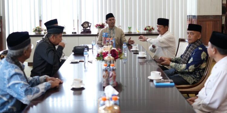 Bupati Solok Terima Silaturahmi Forum Ketua KAN Kabupaten Solok