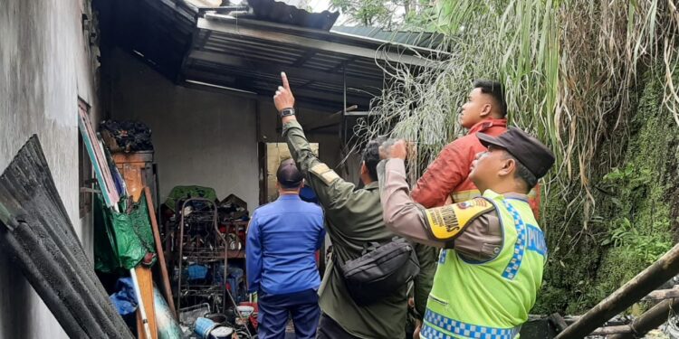 Rumah di Mrebet Purbalingga Terbakar, Polisi Periksa TKP