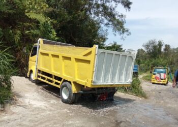 Satpol PP Taput  Tebang Pilih Tindak Penambang Pasir Illegal.