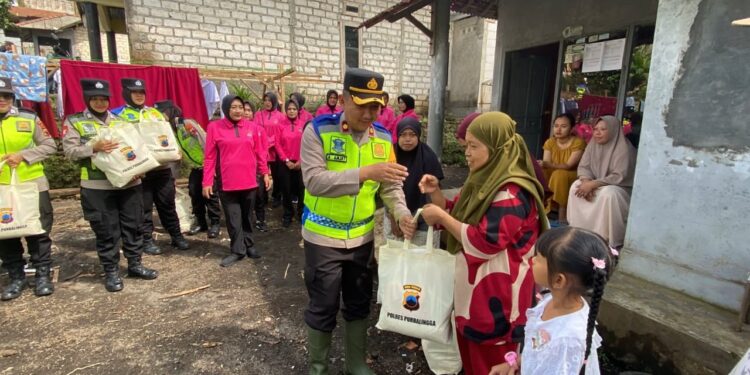 Tanggap Darurat Diperpanjang, Polres Purbalingga Kembali Salurkan Bantuan di Lokasi Bencana