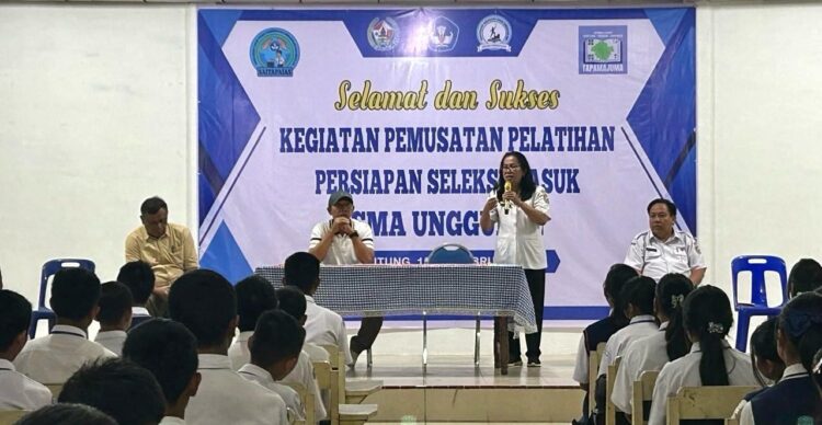 Tinjau Pelatihan 106 Siswa, Bupati JTP: Siapkan Generasi Berkarakter Menuju Sekolah Unggulan