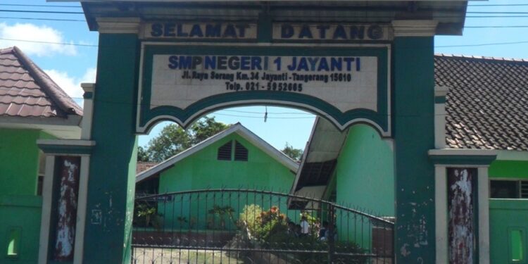 Rp.2,5 M lebih Dana BOS Thn 2025-2024 Diterima SMP Negeri 1 Jayanti Kabupaten Tangerang, Orangtua Murid Duga Dikorupsi Kepsek