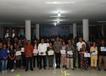 Kembali Salurkan Bantuan, Bupati Taput Serahkan Bantuan Kemensos RI Senilai Rp2,9 Miliar bagi Korban Bencana Hidrometeorologi