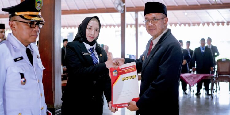 ‎ Lantik 135 Pejabat, Bupati Sadewo Kembali Tekankan Trilas Program sebagai Komitmen Bersama Perkuat Layanan Publik