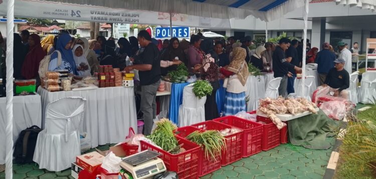 Polres Indramayu Adakan Gerakan Pangan Murah