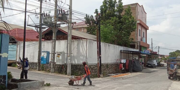 Provider Internet PT Atlantik di Jalan Kemiri Raya Nagori Nusa Harapan Kab Simalungun Diduga Beroperasi Tanpa Izin Resmi