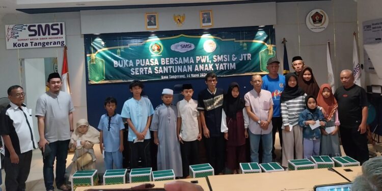 Ramadan Penuh Berkah, PWI Kota Tangerang Bersama SMSI dan JTR Gelar Buka Puasa Bersama dan Santunan