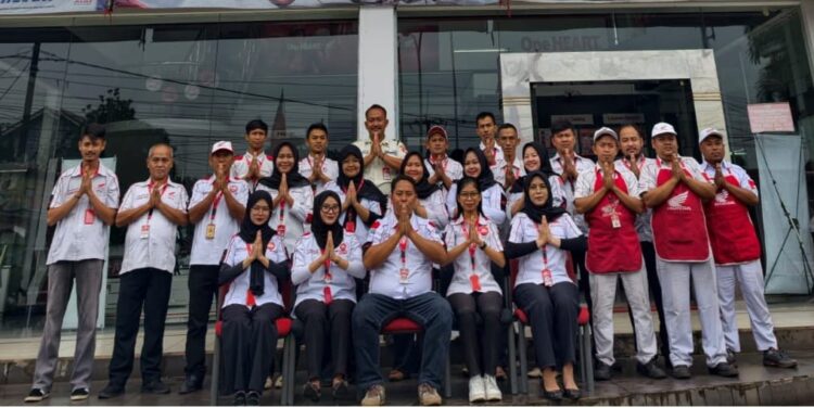 Kepala Cabang Berserta Jajaran Daeler Markoni Cikalong Jatisari Karawang Mengucapkan Selamat Idul Fitri 1 Syawal 1447 H Tahun 2026 Masehi