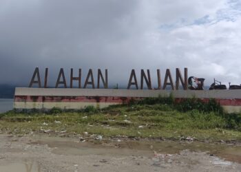 Ikon Wisata Pinggir Danau Alahan Panjang Butuh Sentuhan Serius Pemerintah.