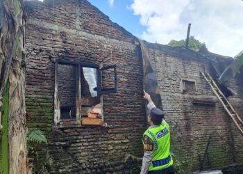 Kebakaran Rumah di Kutasari, Polisi Periksa TKP dan Ungkap Penyebabnya