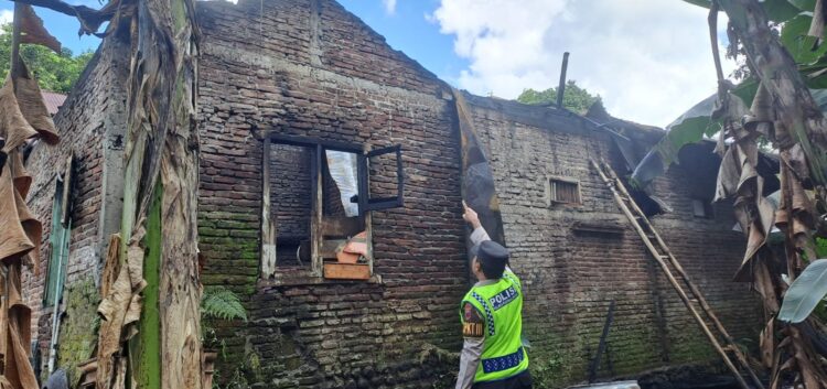 Kebakaran Rumah di Kutasari, Polisi Periksa TKP dan Ungkap Penyebabnya