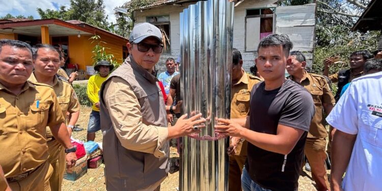 Pastikan Pemulihan Cepat, Bupati Taput Kunjungi Warga Terdampak Angin Puting Beliung di Dua Desa