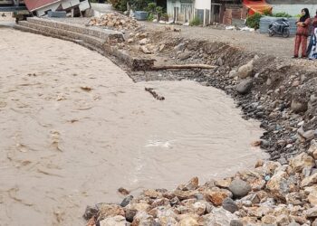 Normalisasi Sungai Mangkrak, Warga Solok Desak PT Adikarya Bertanggung Jawab