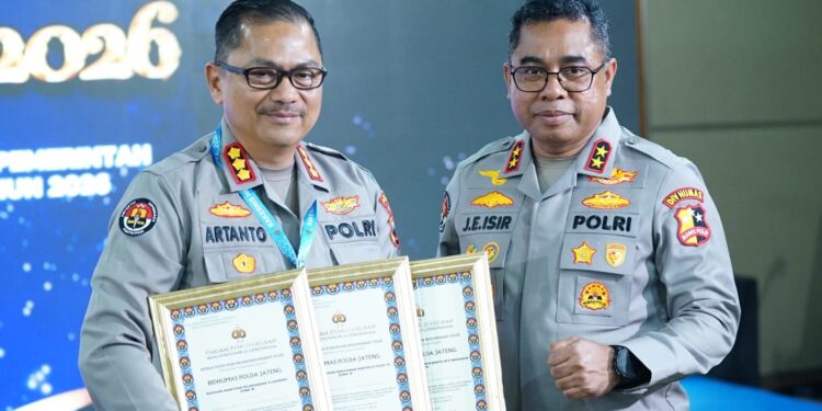 ‎ Aktif dan Adaptif di Era Digital, Polda Jateng Raih Tiga Penghargaan Nasional