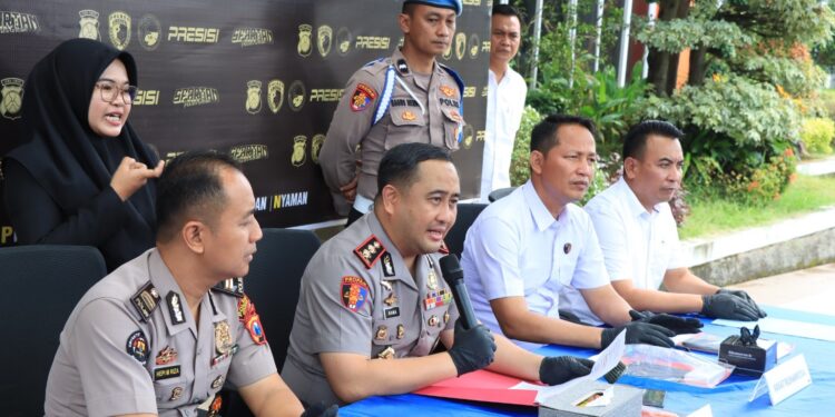 Polres Gresik Bongkar Jaringan Narkoba Lintas Madura – Pulau Bawean, 6 Tersangka Diamankan