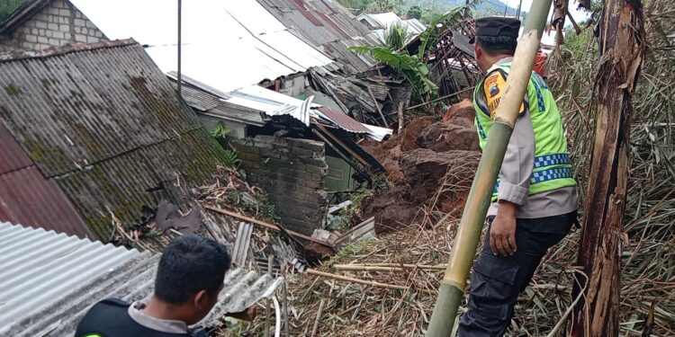 Longsor Sebabkan Satu Warga Meninggal di Mrebet, Polisi Lakukan Pemeriksaan