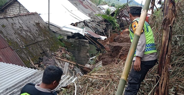 Longsor Sebabkan Satu Warga Meninggal di Mrebet, Polisi Lakukan Pemeriksaan