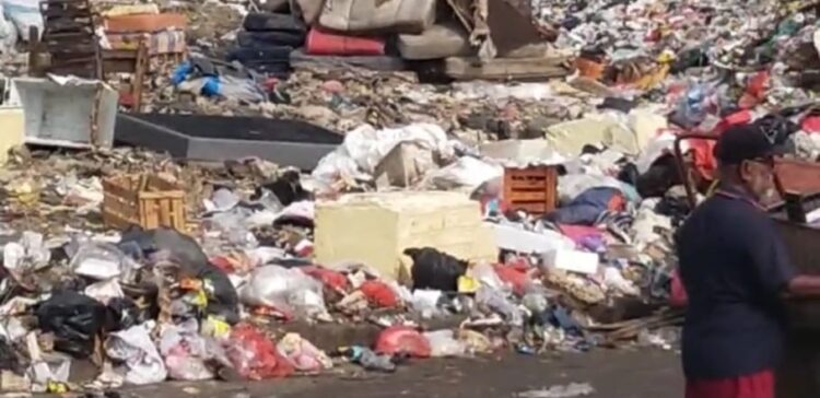  Sampah Menggunung Di Wacin Papanggo Tanjung Priok Jakarta Utara, Warga Protes