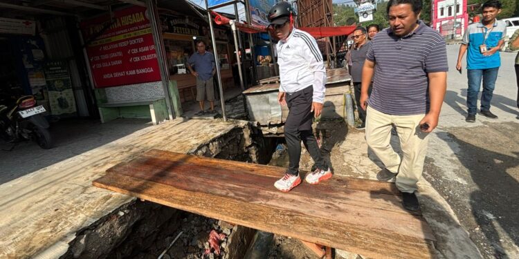 Bupati Tapanuli Utara Tekankan Optimalisasi Penataan dan Penanganan Kota Tarutung